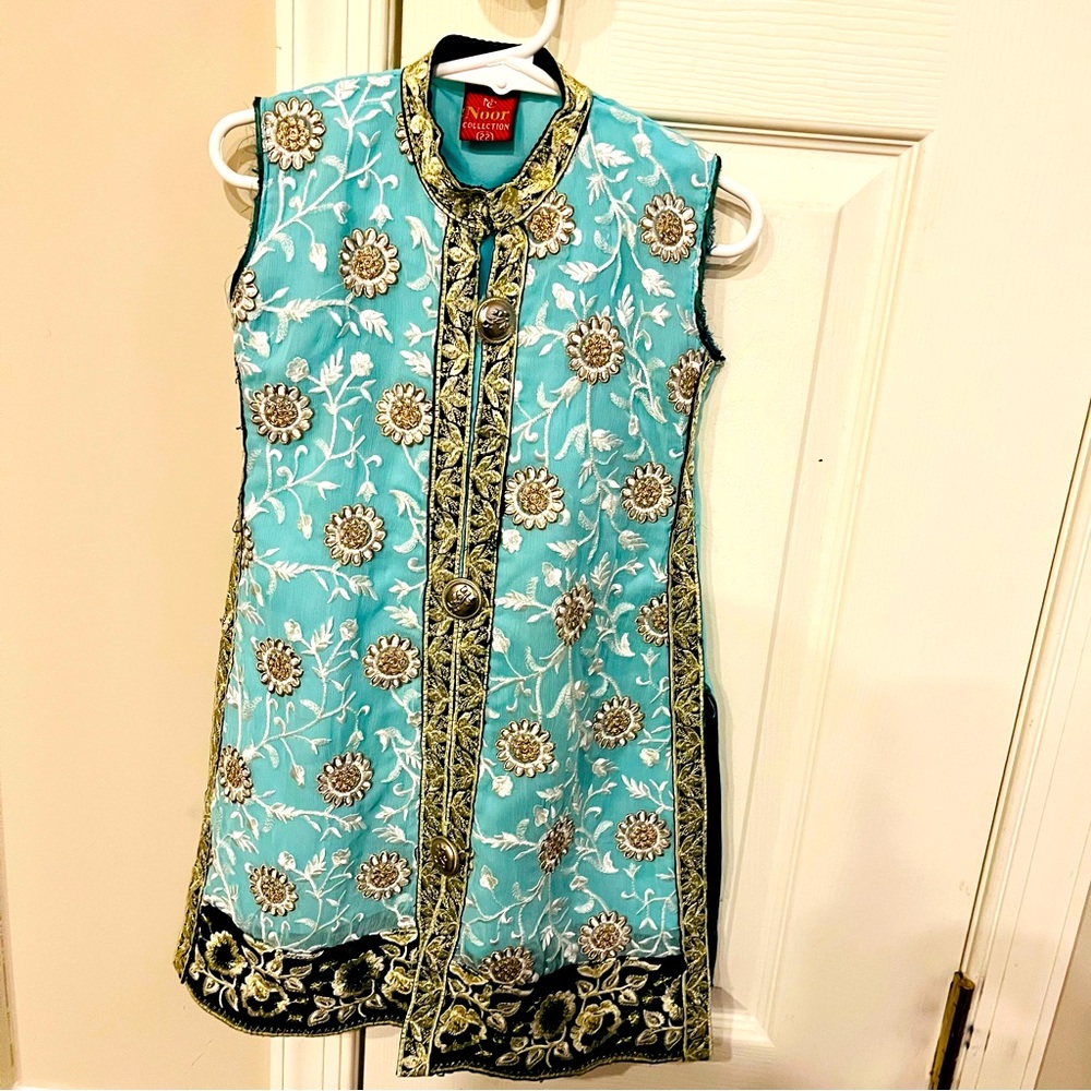 Pakistani Indian Shalwar Kameez Suit Girls size 4-6